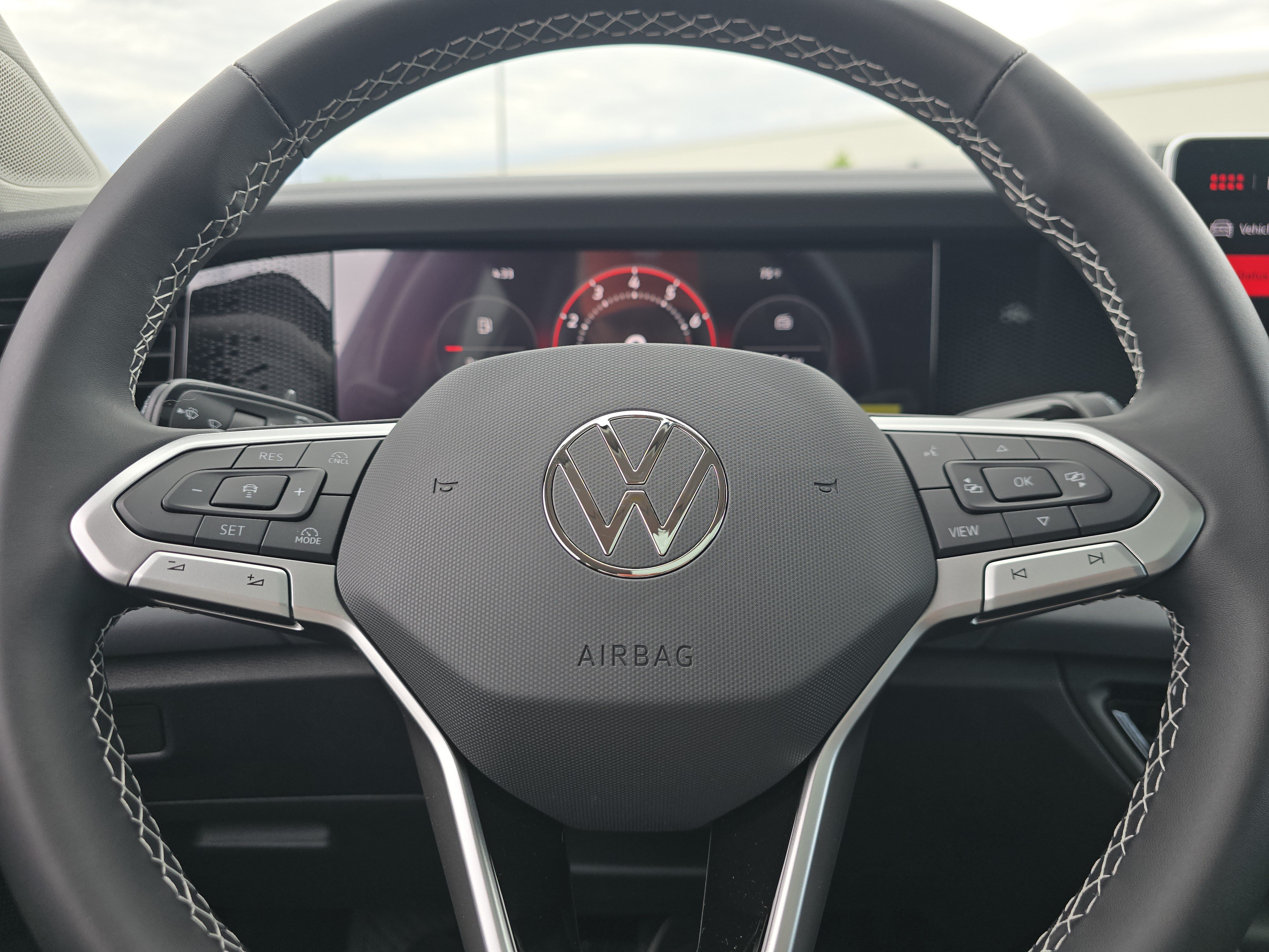 New 2026 Volkswagen Tiguan SE AWD/4WD image 21