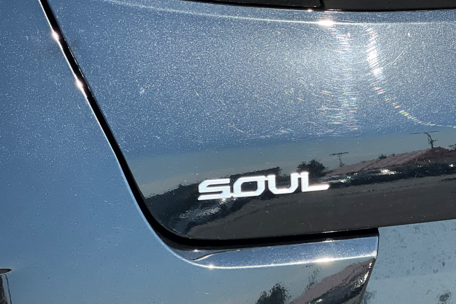Used 2024 Kia Soul LX w/ Option Group 015 FWD image 29