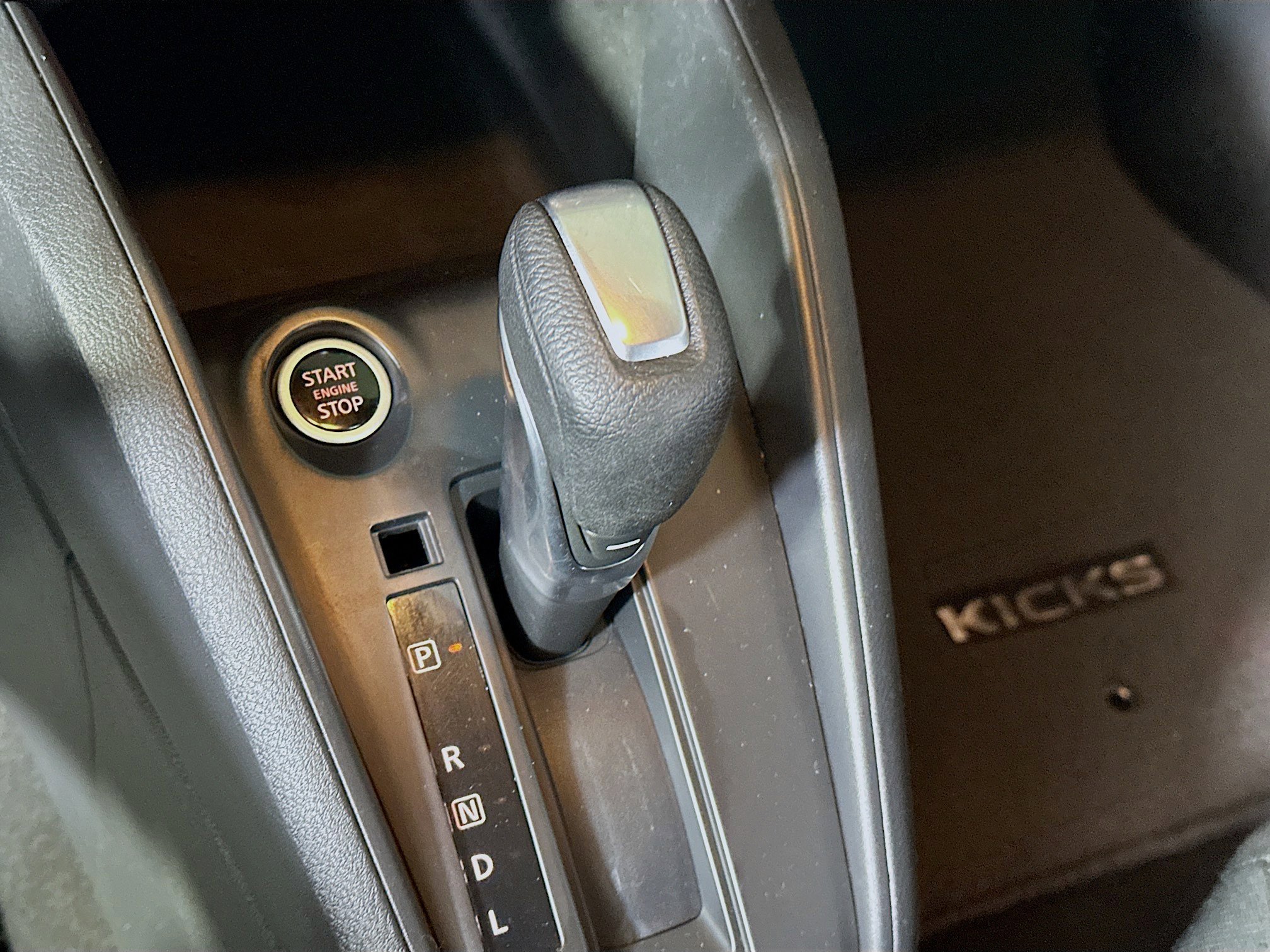 Used 2024 Nissan Kicks S image 24