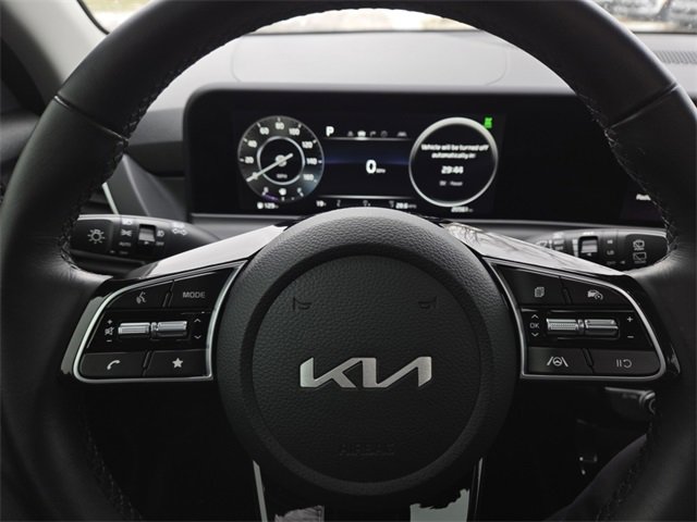 Used 2024 Kia Seltos EX image 23