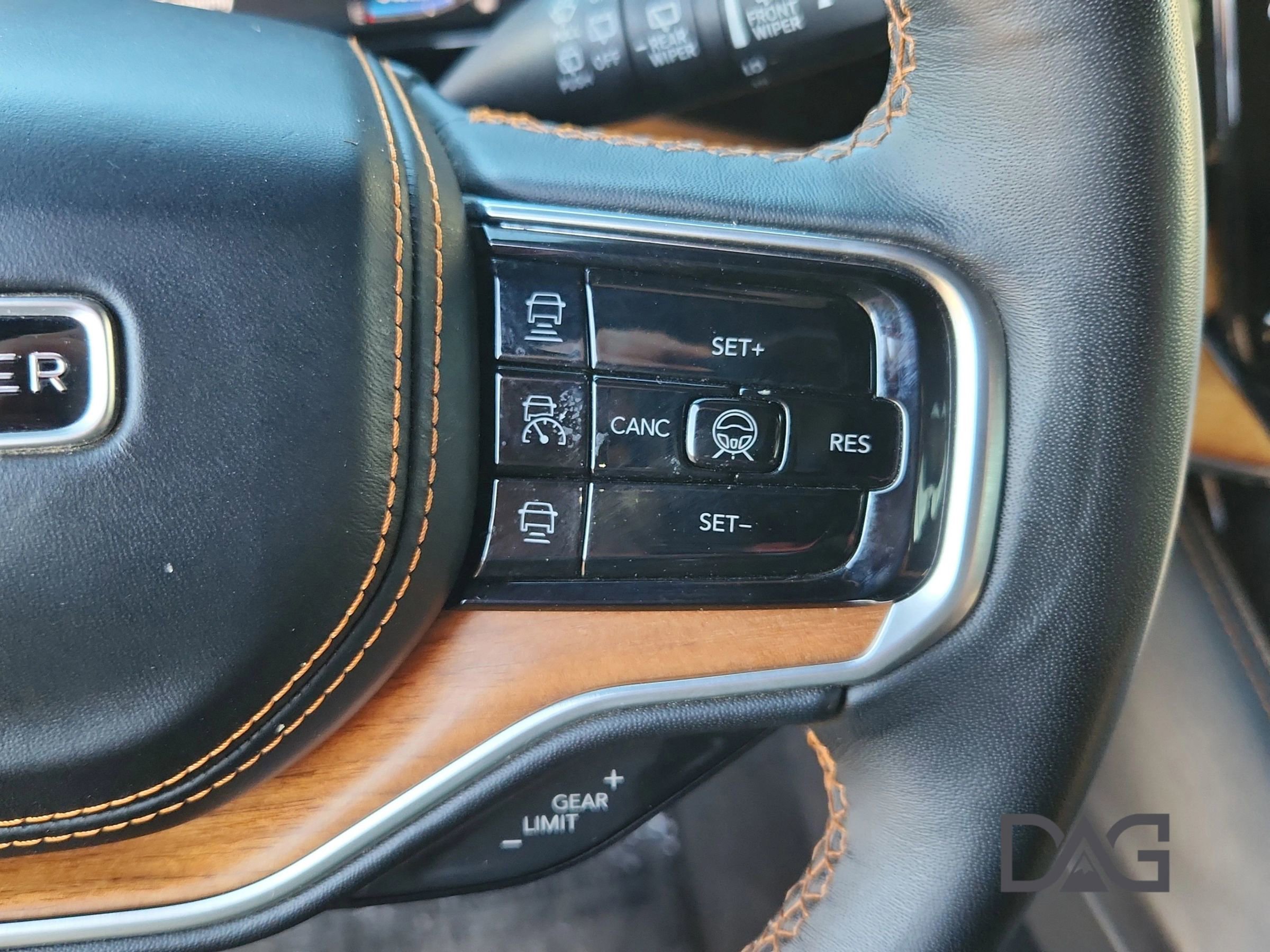 Used 2024 Jeep Grand Wagoneer L Series III image 32