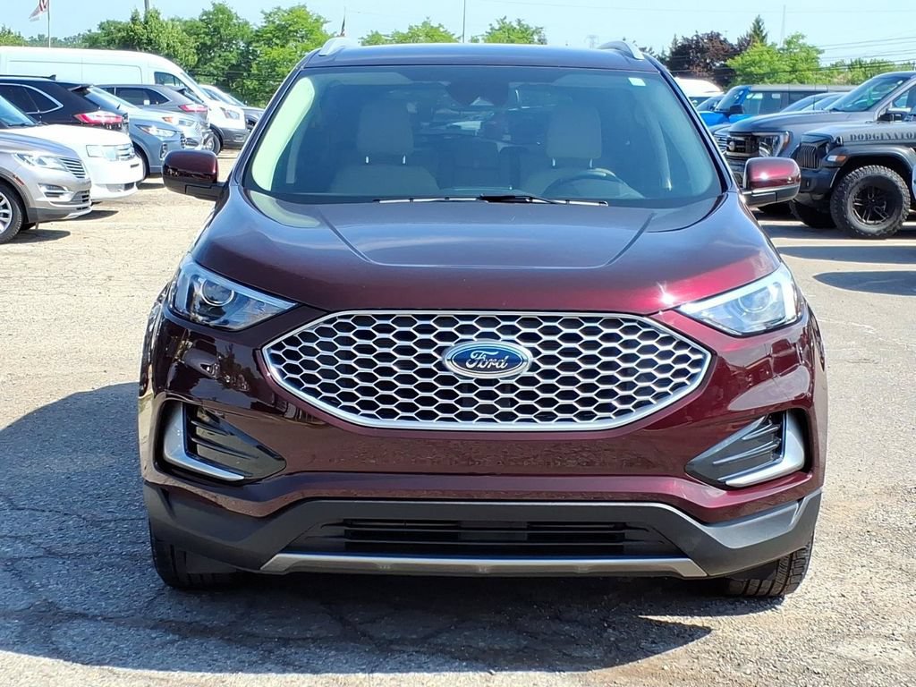 Used 2024 Ford Edge SEL AWD/4WD image 8