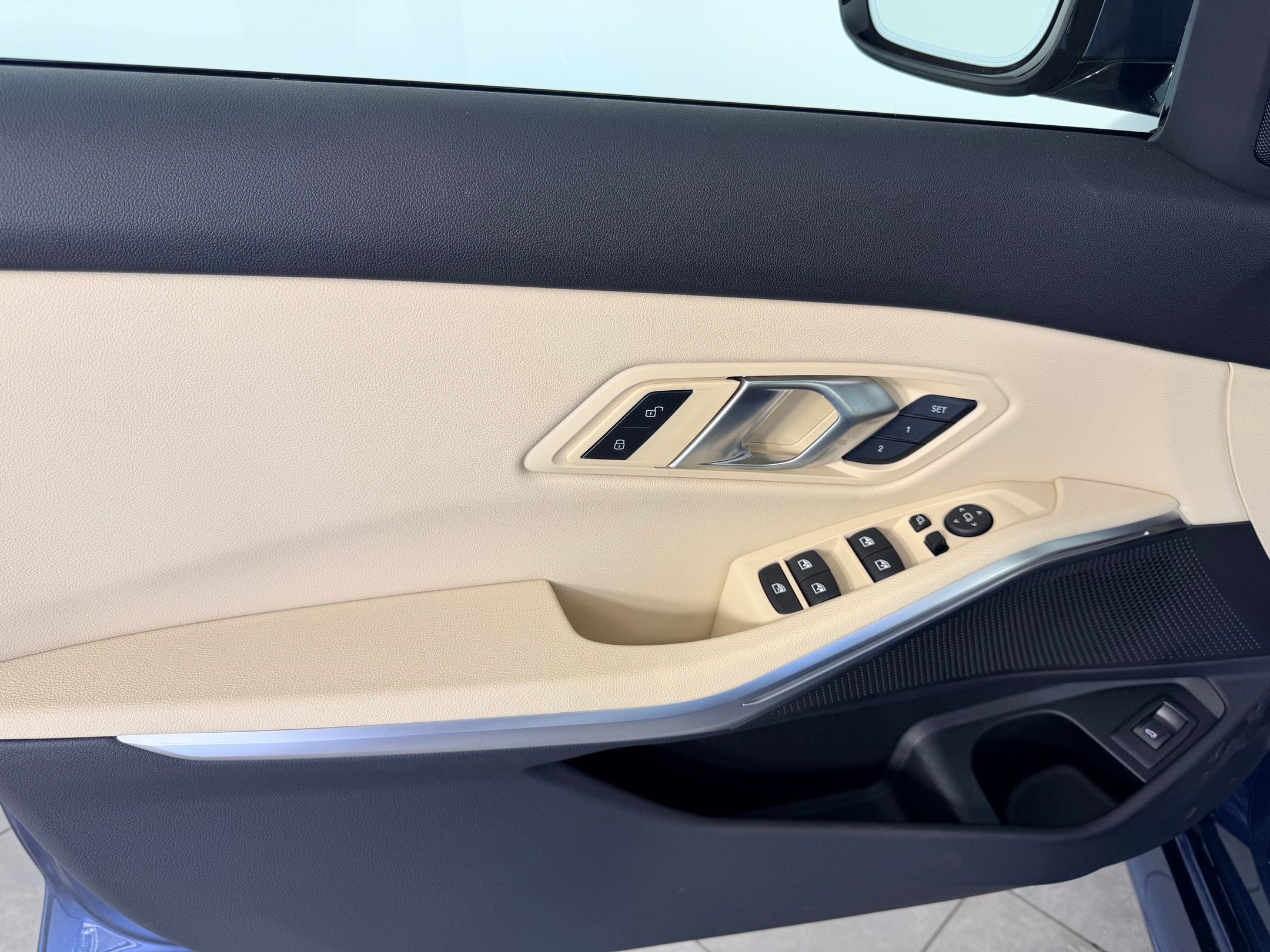 New 2026 BMW 330i Sedan w/ M Sport Package RWD image 11