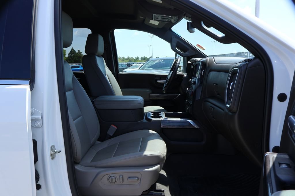 Used 2023 Chevrolet Silverado 2500 LTZ w/ LTZ Convenience Package image 9