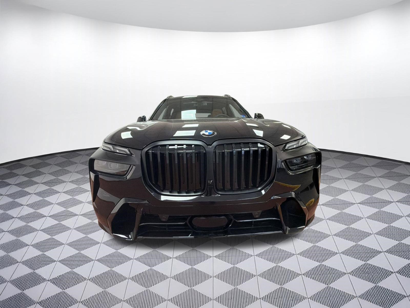 Used 2026 BMW X7 xDrive40i w/ M Sport Package AWD/4WD image 5