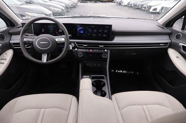 Used 2025 Hyundai Sonata SEL FWD image 22