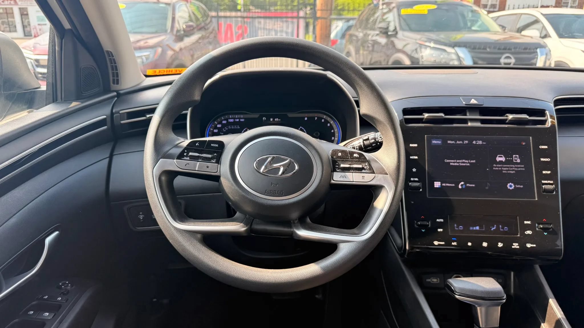 Used 2024 Hyundai Tucson SEL FWD image 18