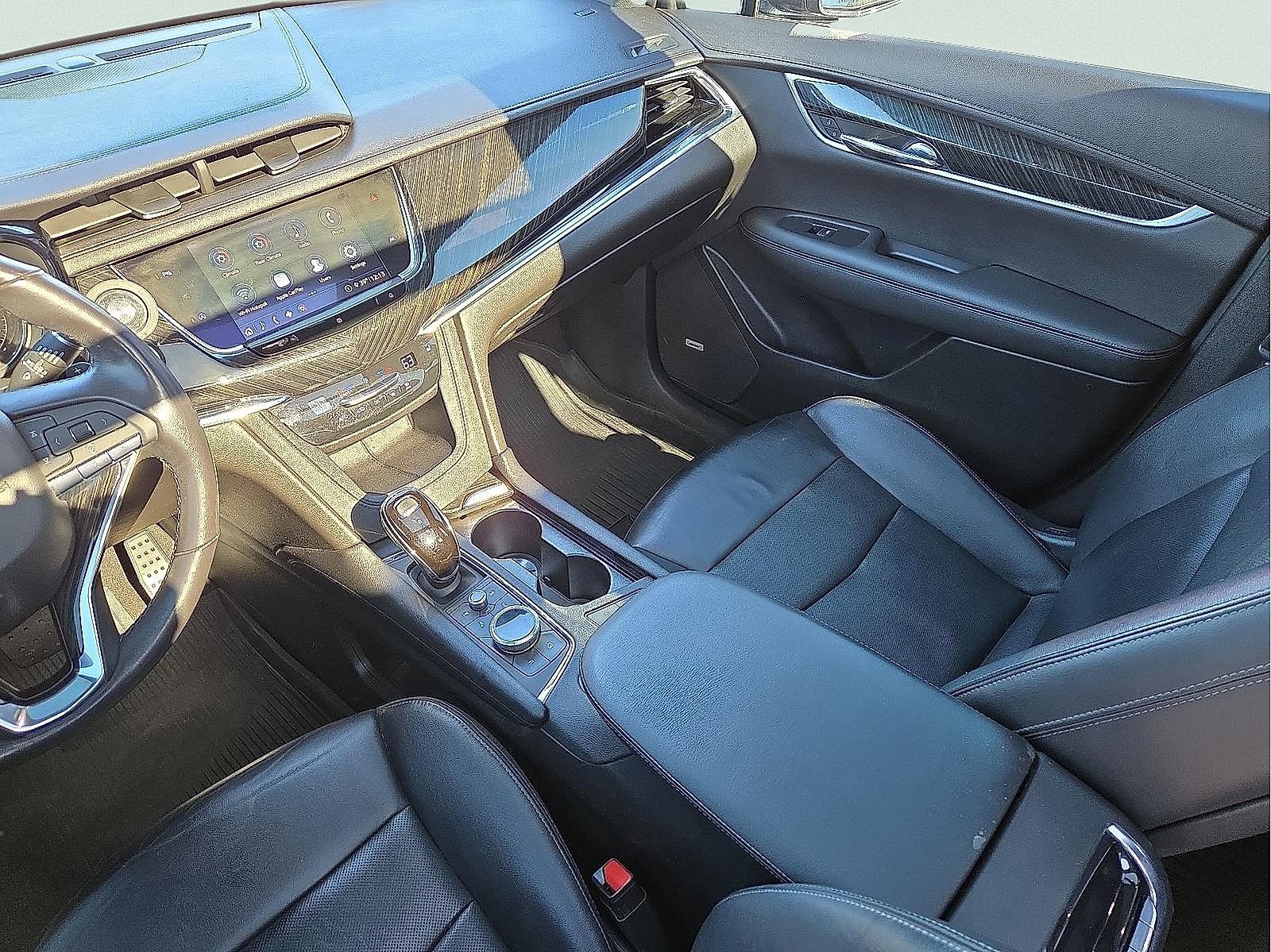 Used 2020 Cadillac XT6 Premium Luxury image 12