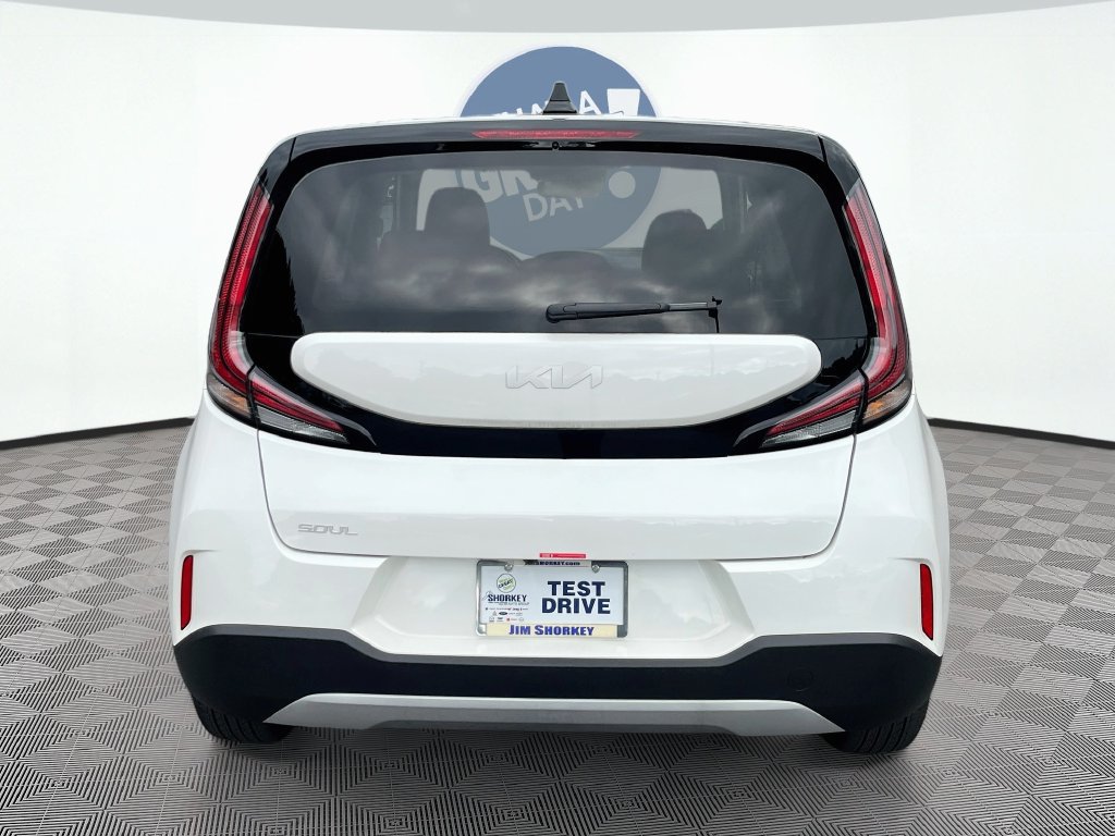 Certified 2025 Kia Soul LX w/ LX Technology Package FWD image 7