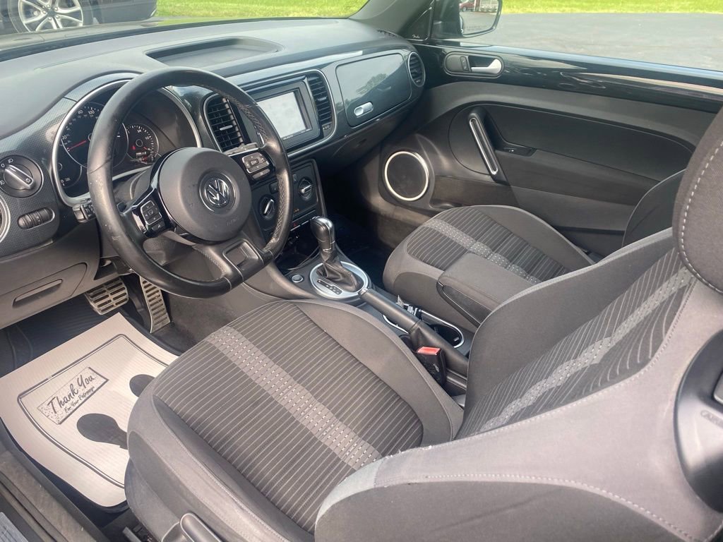 Used 2012 Volkswagen Beetle Turbo image 10
