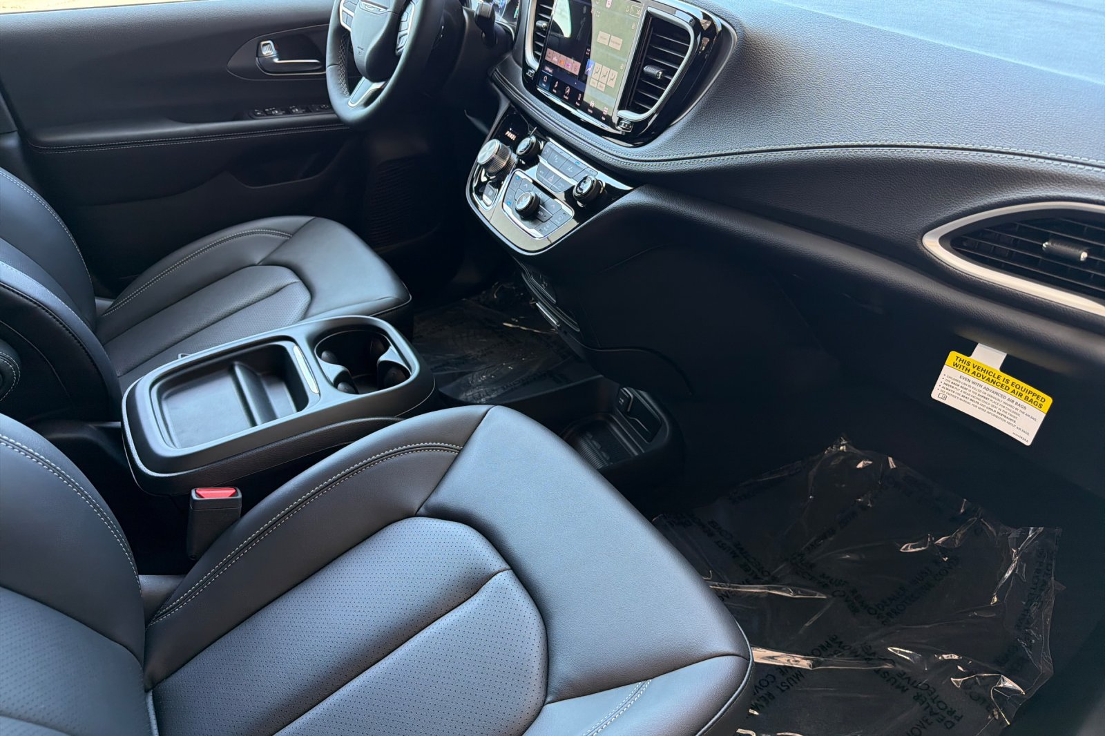 New 2027 Chrysler Pacifica Select FWD image 15