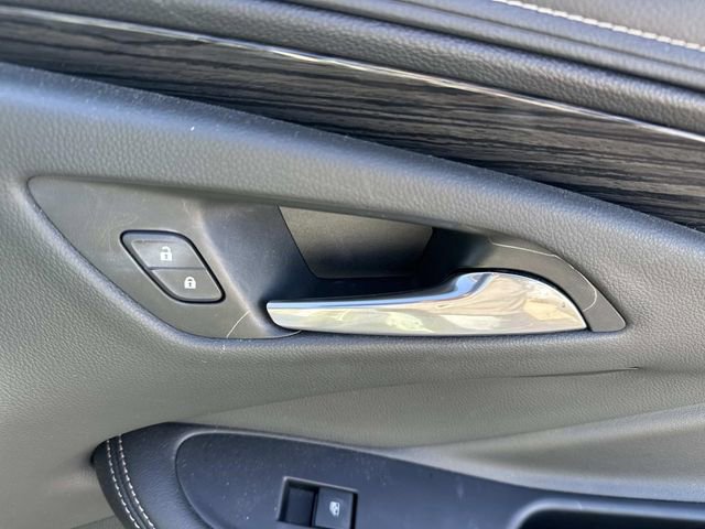 Used 2018 Buick Envision Essence image 18