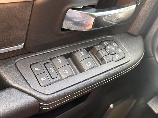 New 2026 RAM 2500 Laramie AWD/4WD image 15
