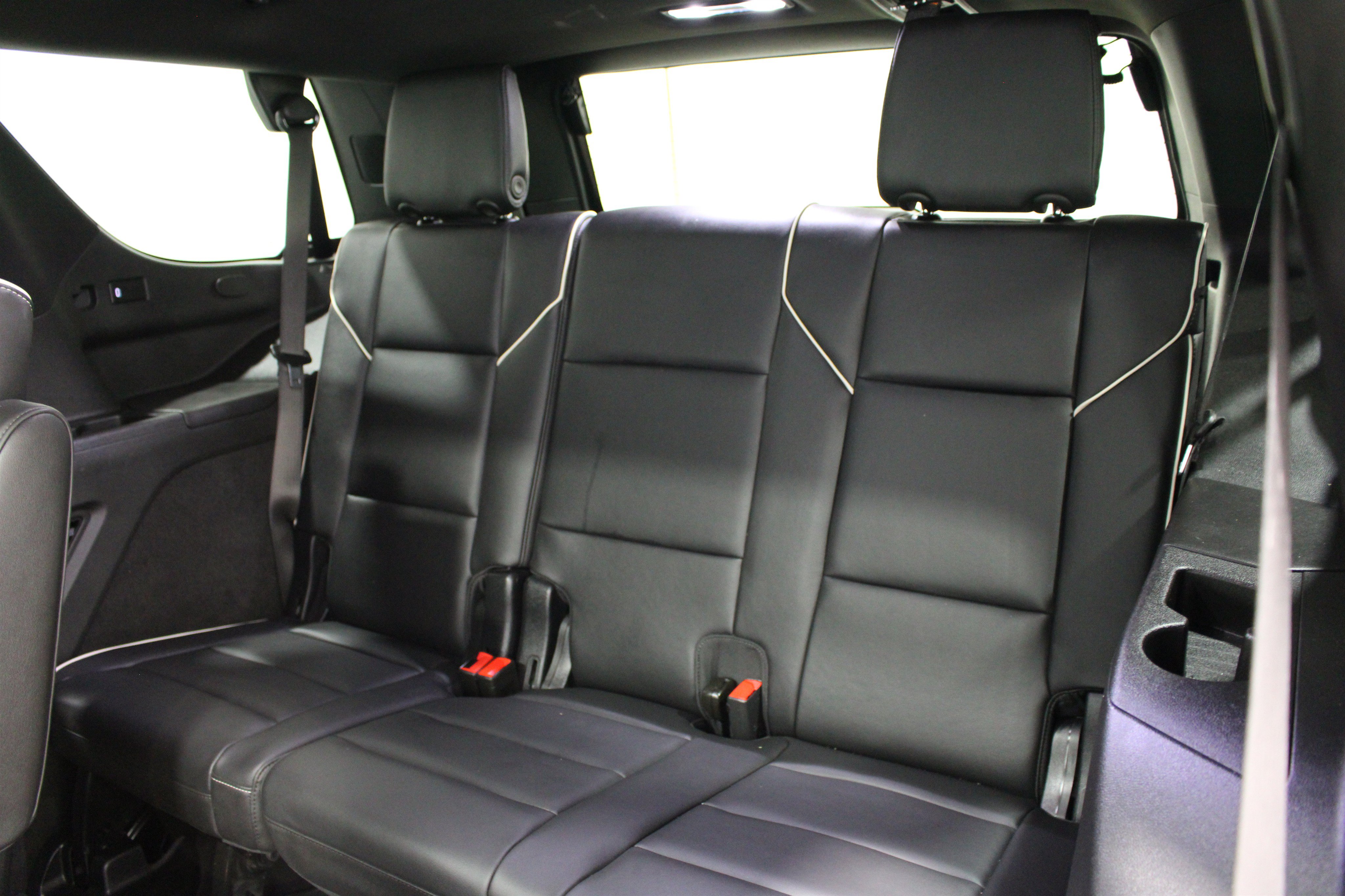 Certified 2024 Cadillac Escalade Premium Luxury w/ Performance Package AWD/4WD image 23