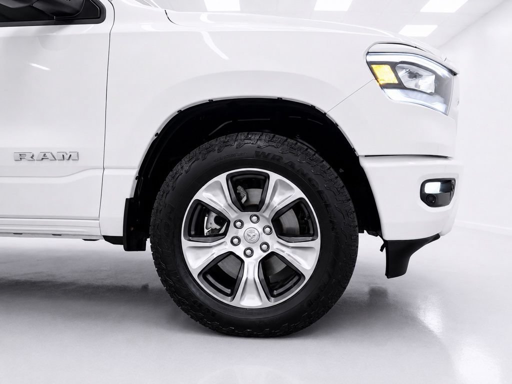 Used 2023 RAM 1500 Laramie AWD/4WD image 12