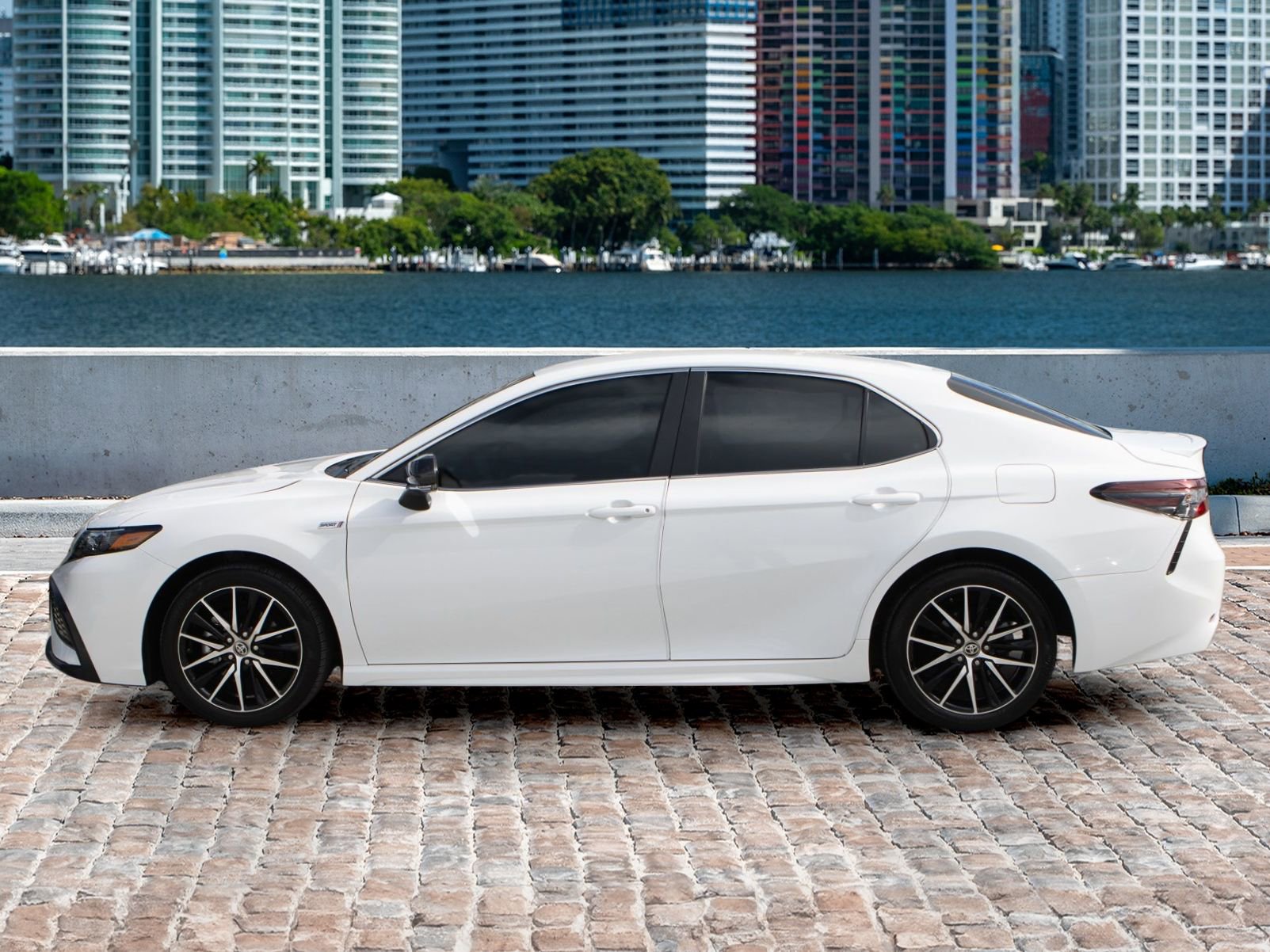 Used 2023 Toyota Camry SE image 8