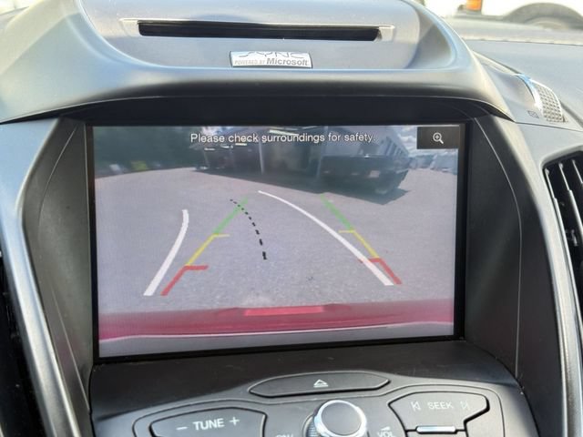 Used 2014 Ford Escape SE w/ Equipment Group 201A FWD image 19
