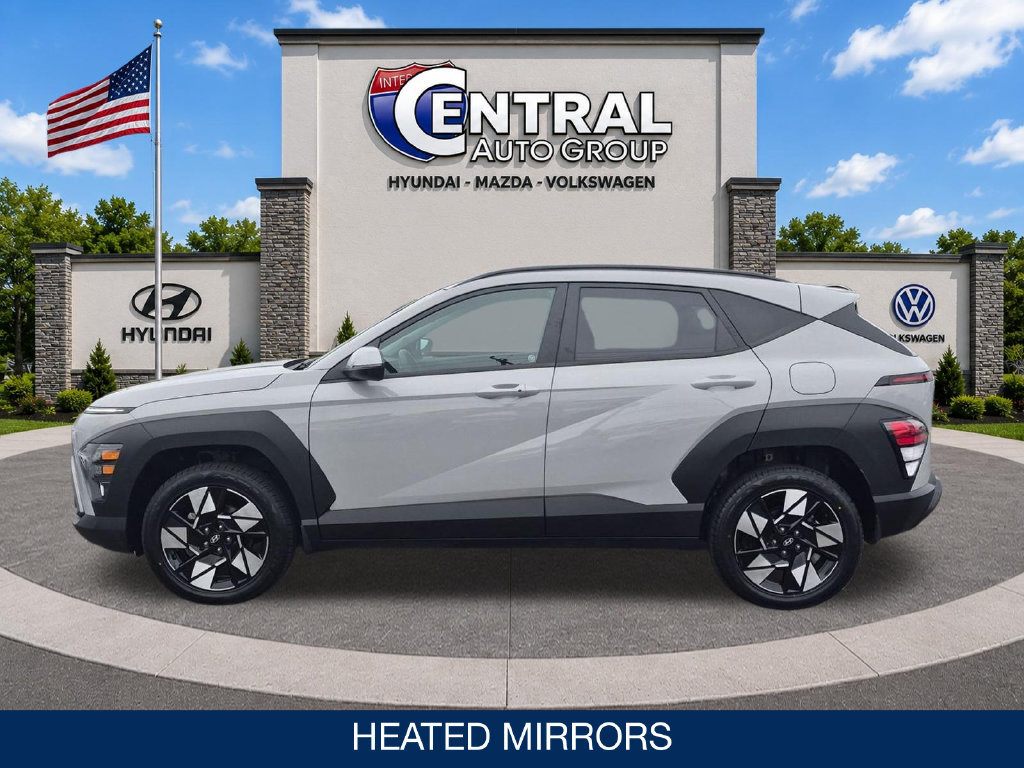 Certified 2025 Hyundai Kona SEL AWD/4WD image 5