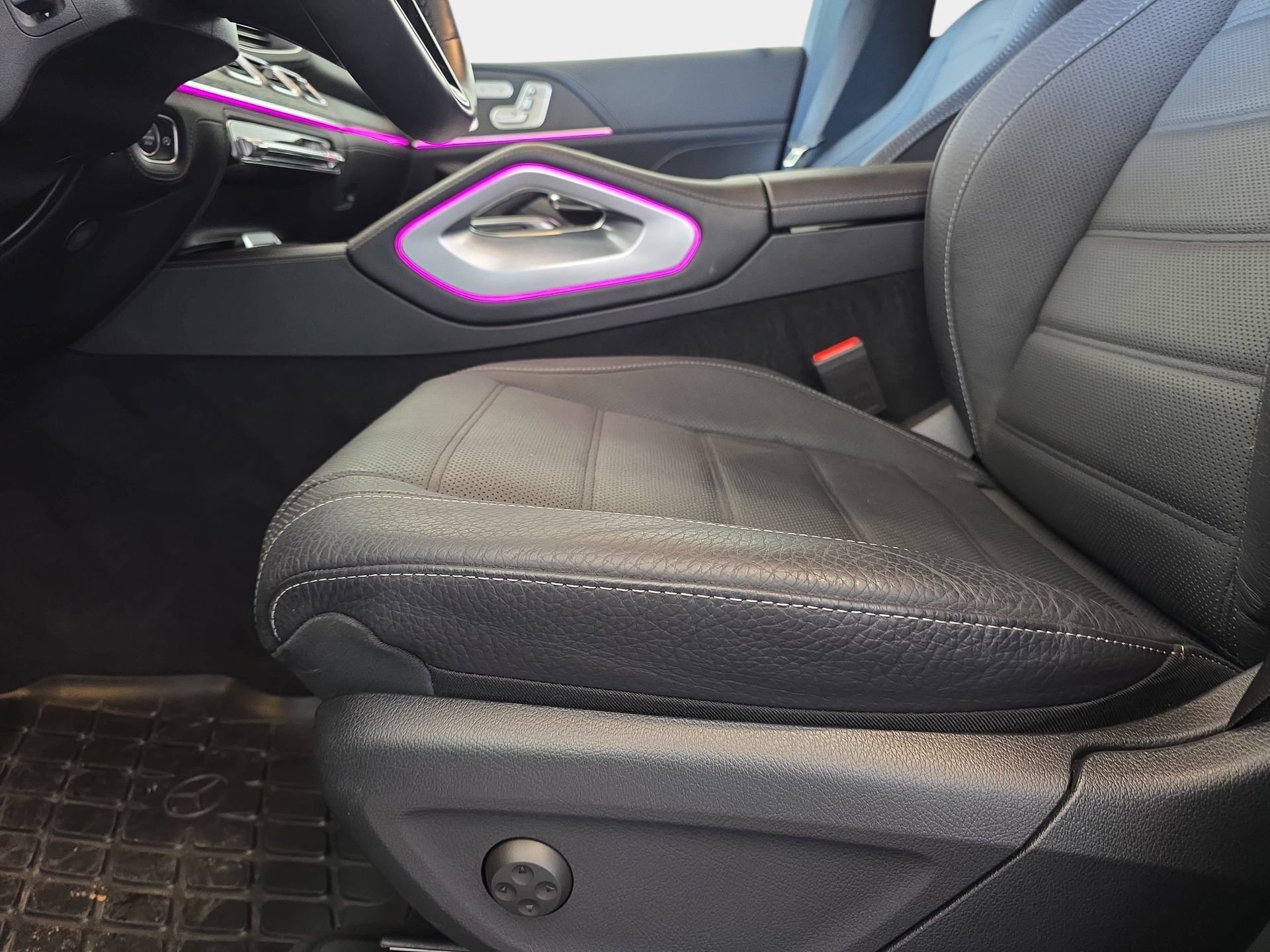 Certified 2026 Mercedes-Benz GLE 450 4MATIC Coupe image 28