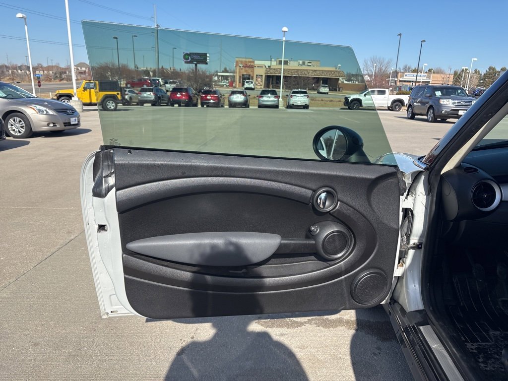 Used 2012 MINI Cooper Hardtop image 9