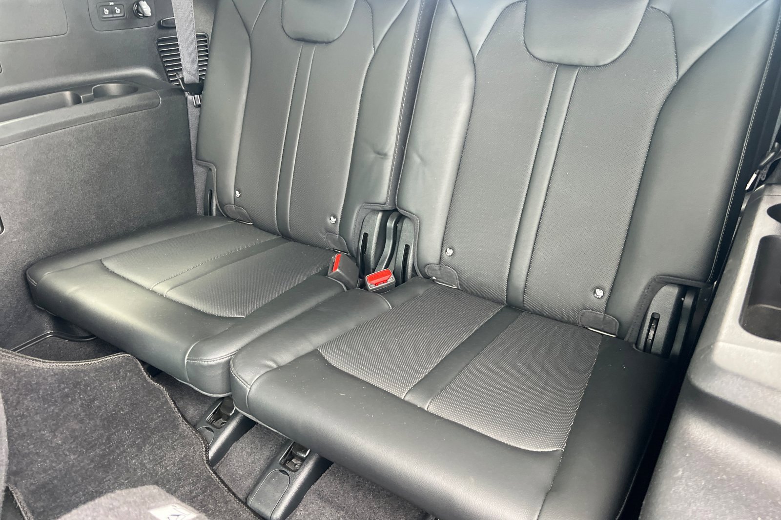 Used 2025 Kia Sorento SX Prestige image 12