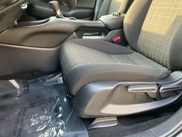 Used 2025 Honda HR-V LX image 12