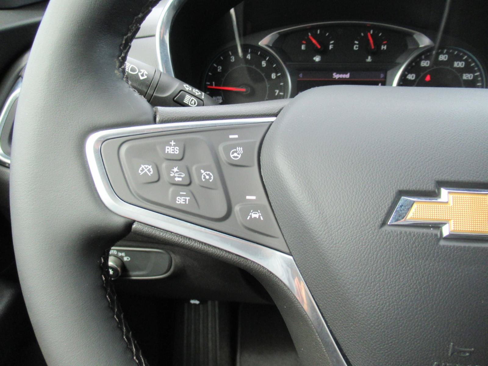 Used 2023 Chevrolet Equinox LT FWD image 25