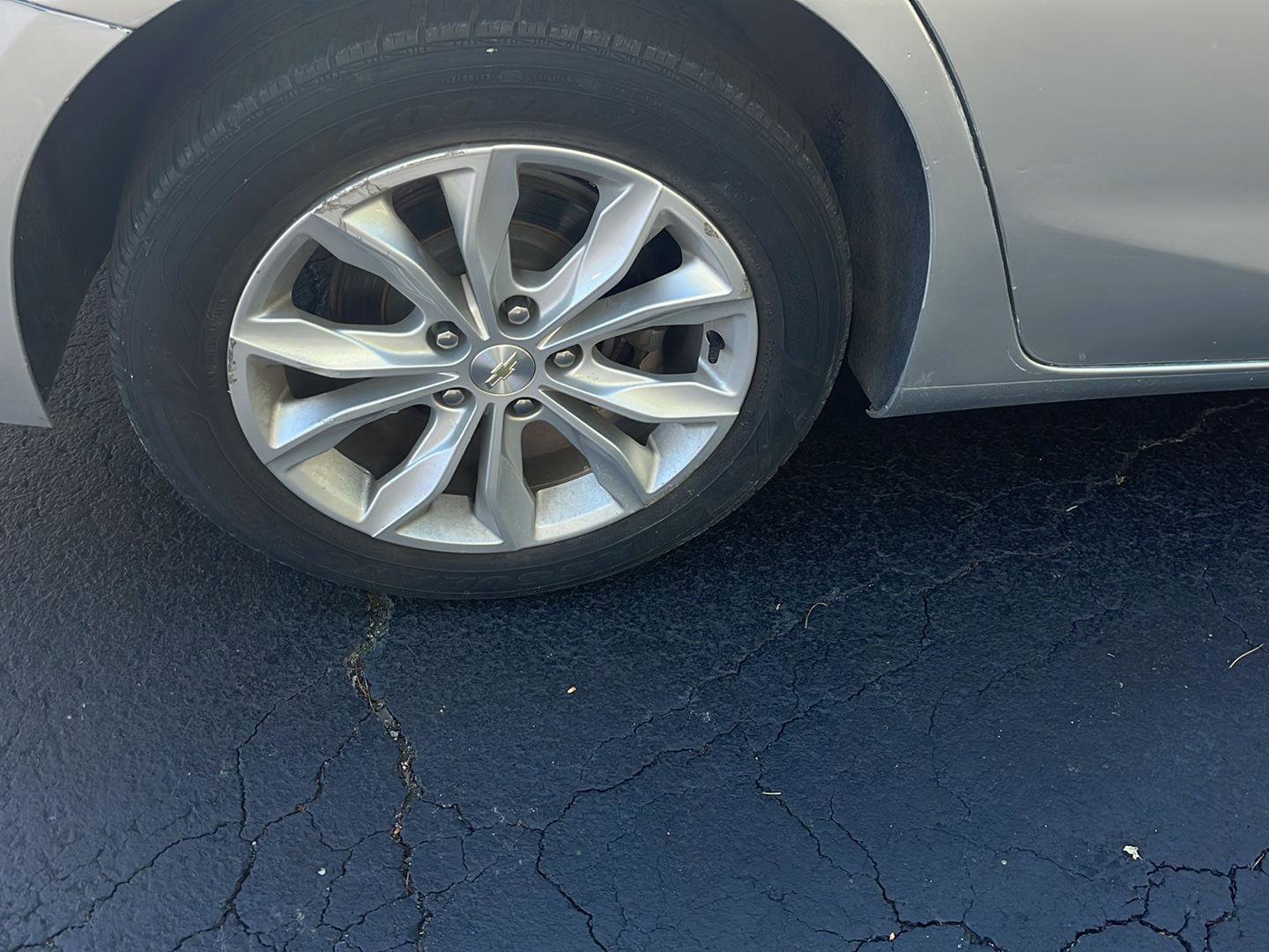 Used 2019 Chevrolet Malibu LT FWD image 34