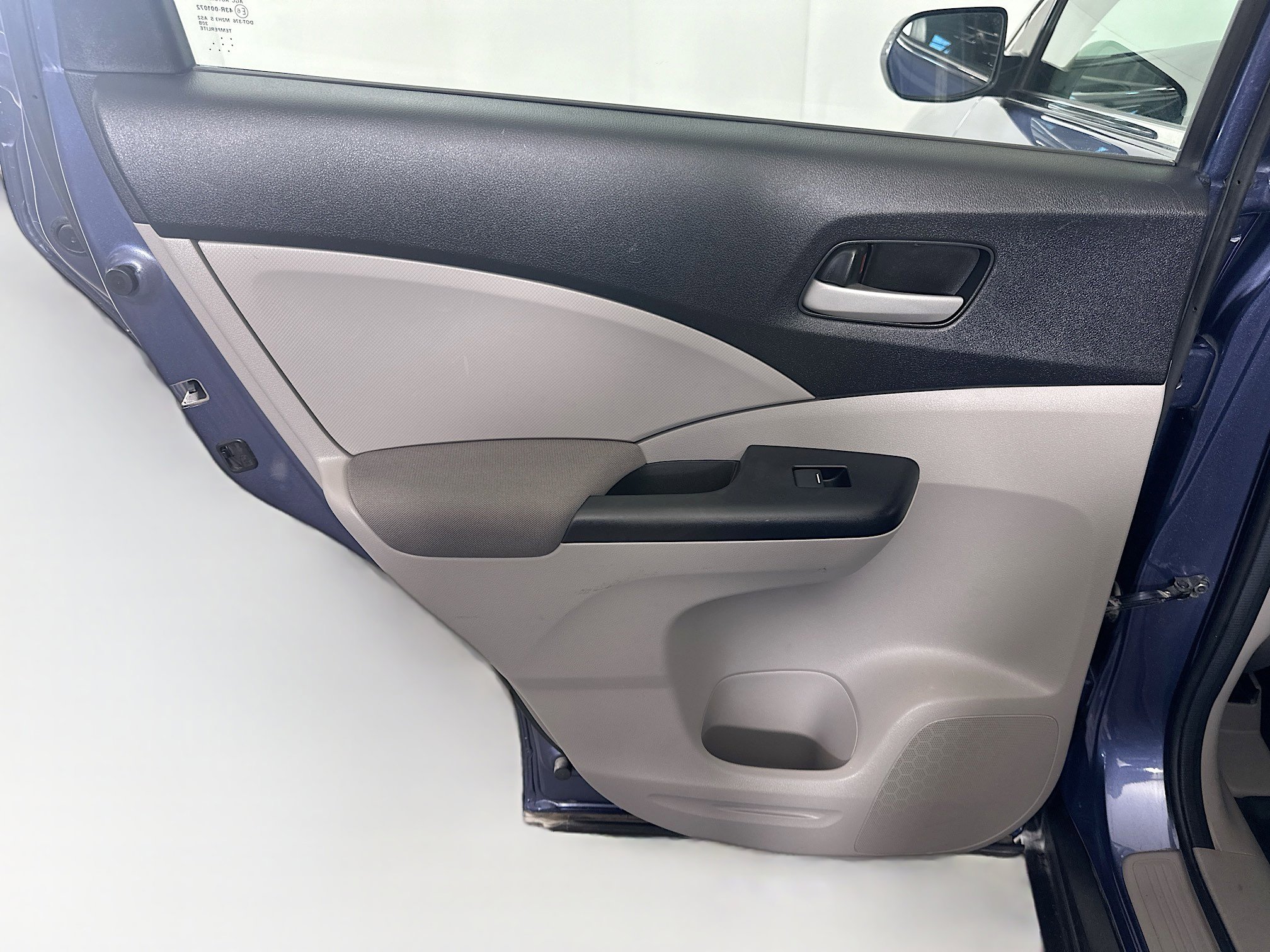 Used 2013 Honda CR-V LX image 24