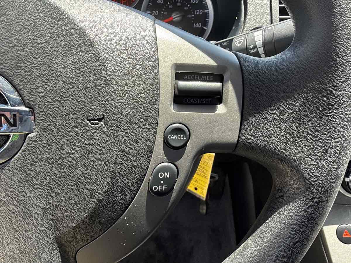 Used 2010 Nissan Sentra 2.0 S FWD image 23