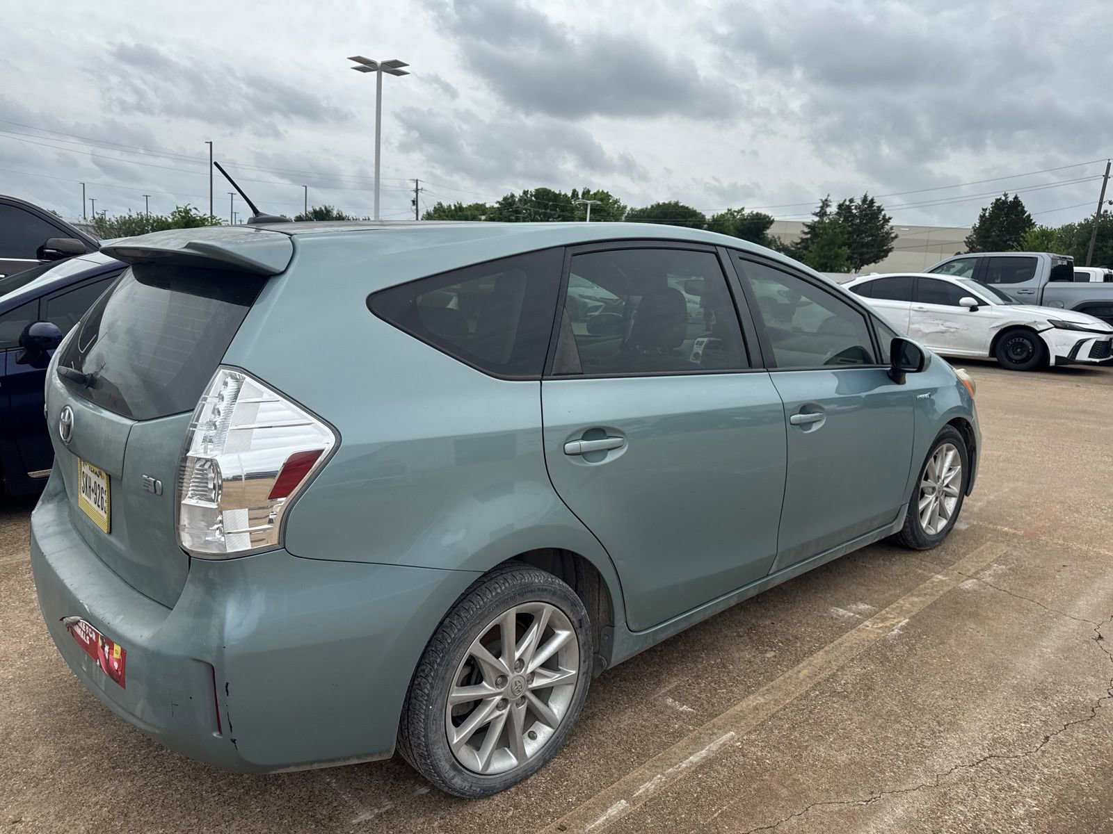 Used 2013 Toyota Prius V Five image 11