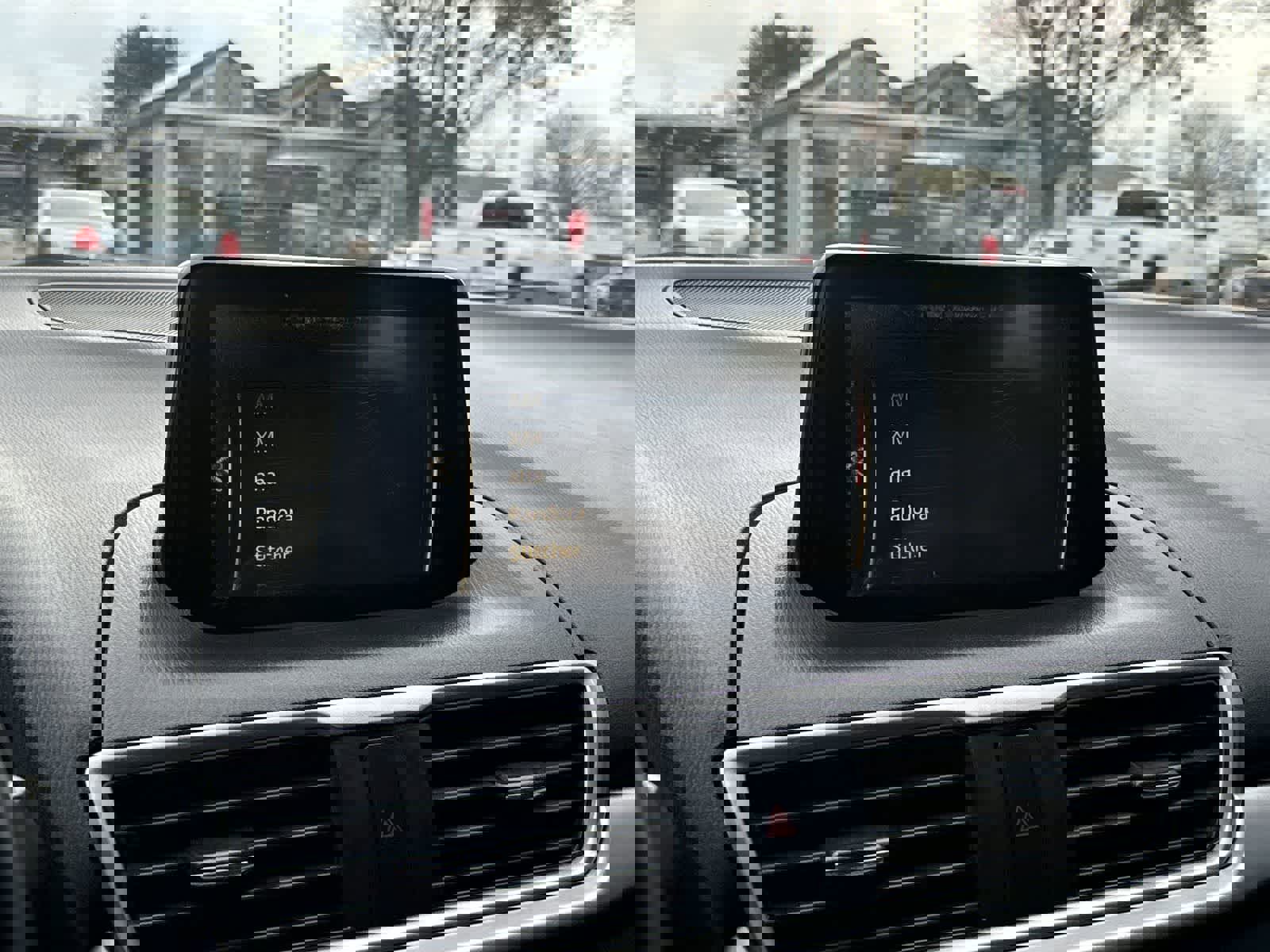 Used 2018 MAZDA MAZDA3 Touring image 19