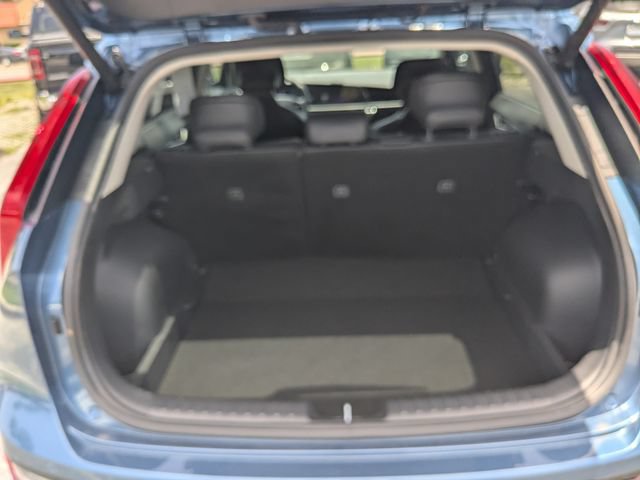 Certified 2025 Kia Niro SX Touring FWD image 11
