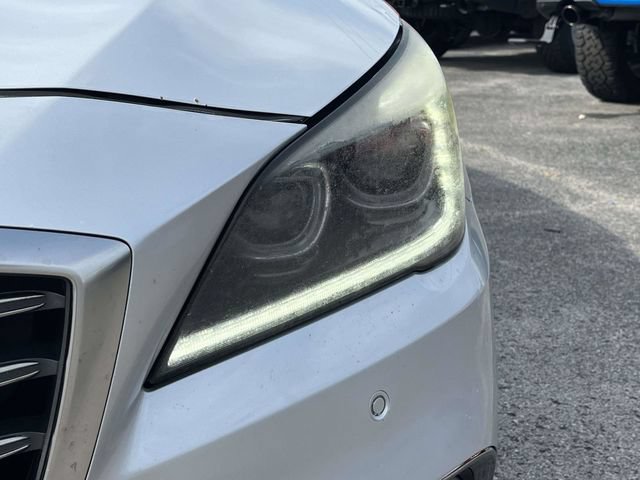 Used 2018 Genesis G80 5.0 Ultimate RWD image 9