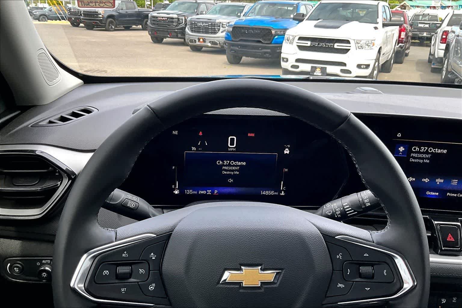 Used 2026 Chevrolet TrailBlazer LT w/ LT Cold Weather Package AWD/4WD image 18