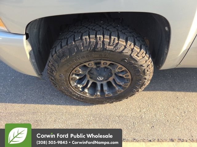 Used 2011 Chevrolet Silverado 1500 LT w/ All-Star Edition AWD/4WD image 22