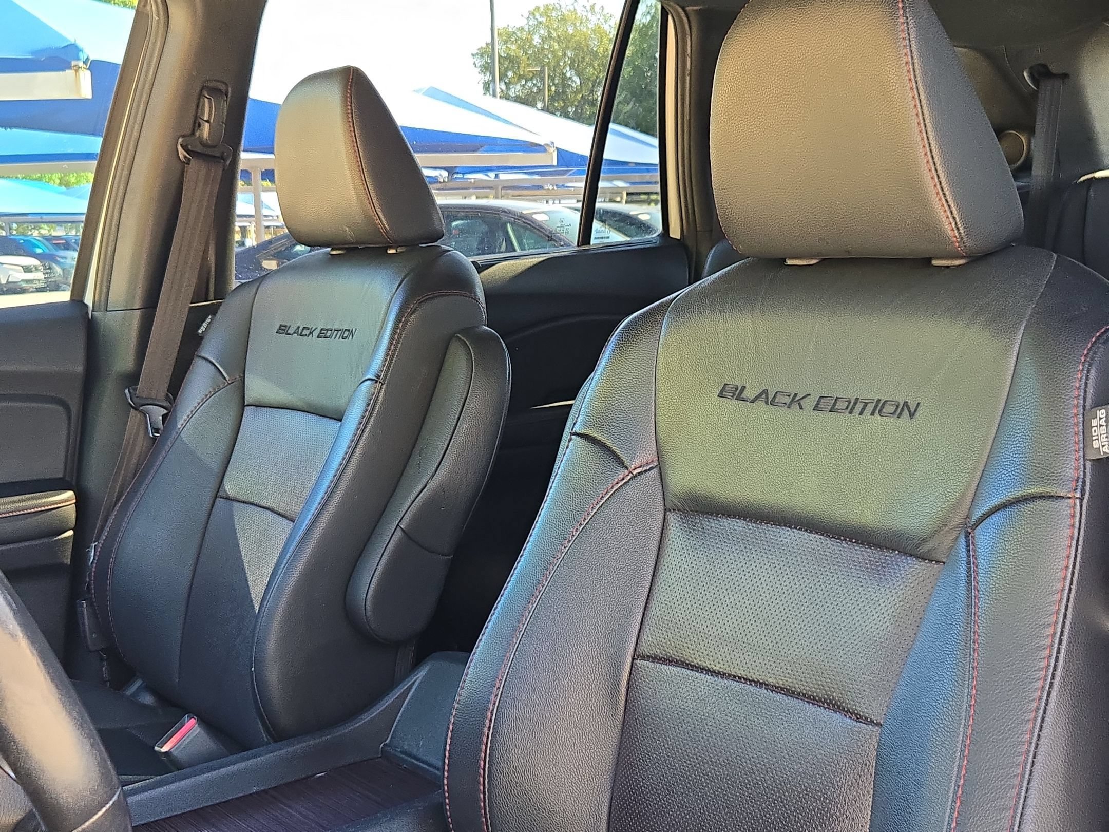 Used 2021 Honda Pilot Black Edition image 13