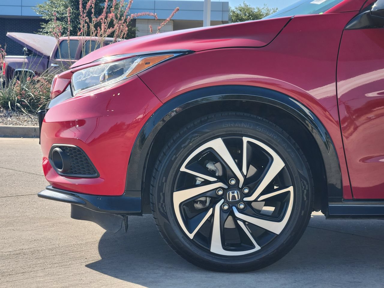 Used 2019 Honda HR-V Sport image 8