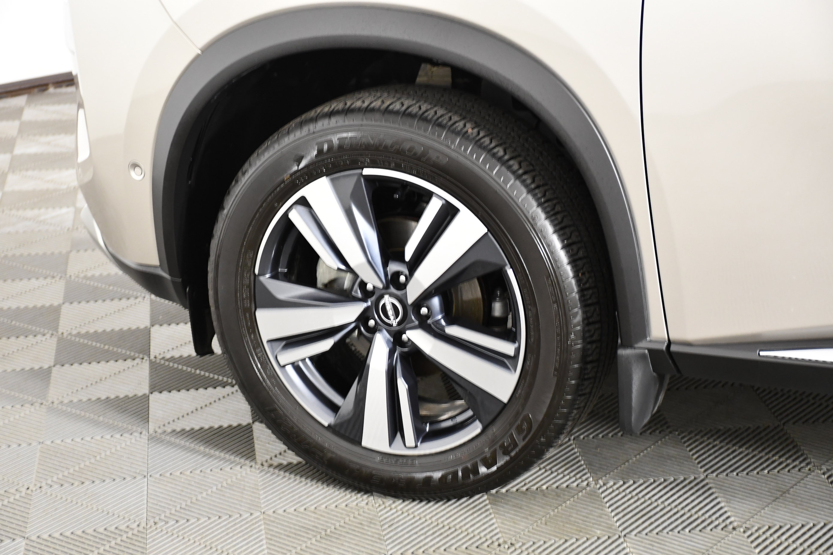 Used 2023 Nissan Rogue Platinum w/ Platinum Premium Package AWD/4WD image 56