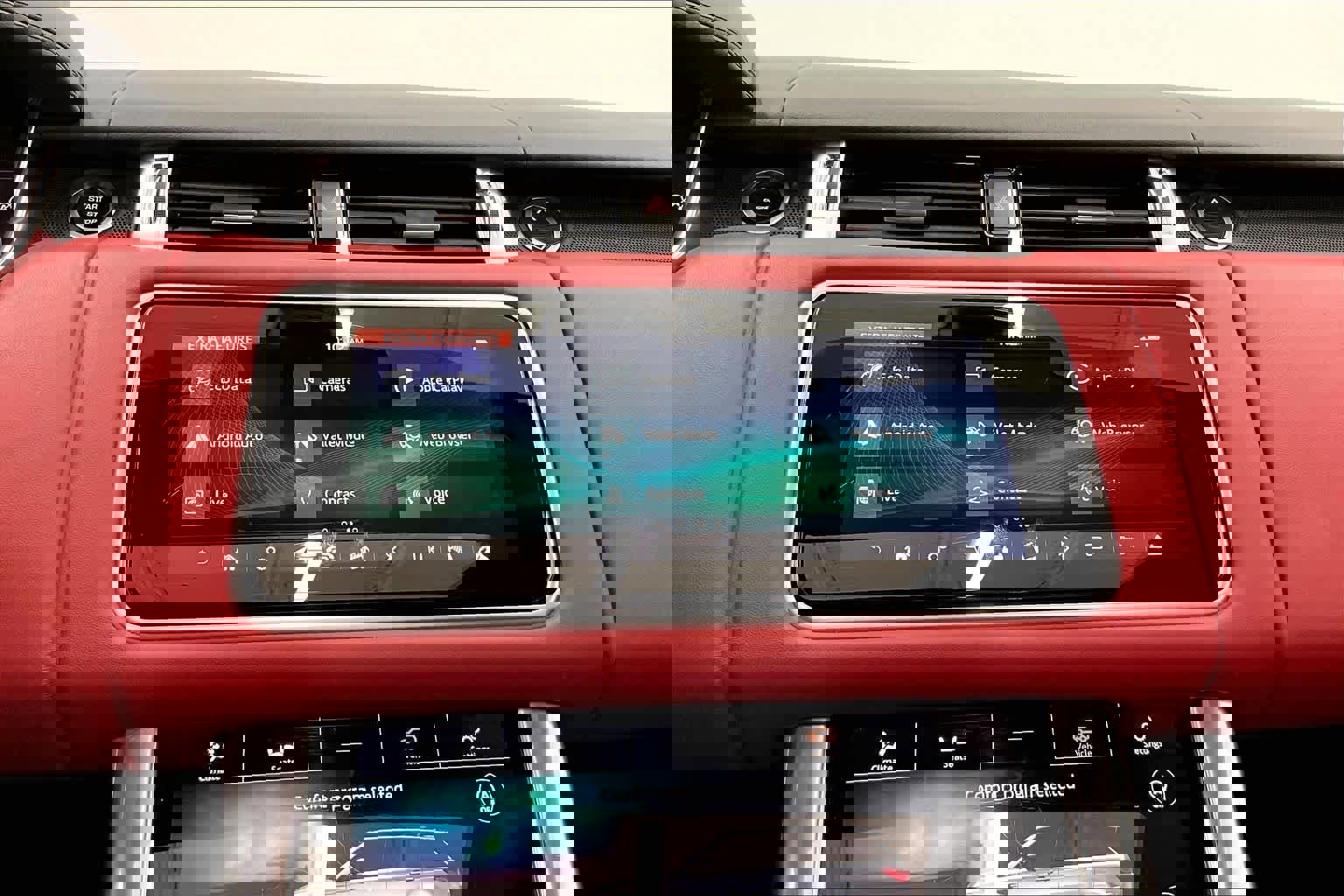 Used 2020 Land Rover Range Rover Sport HST image 34