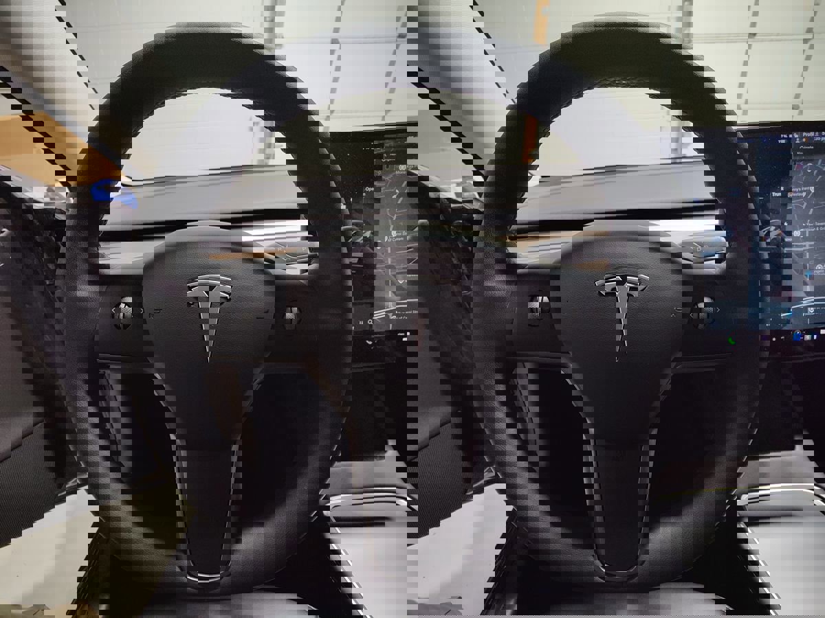 Used 2021 Tesla Model 3 Long Range AWD/4WD image 27