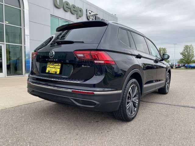 Used 2024 Volkswagen Tiguan Wolfsburg Edition AWD/4WD image 5