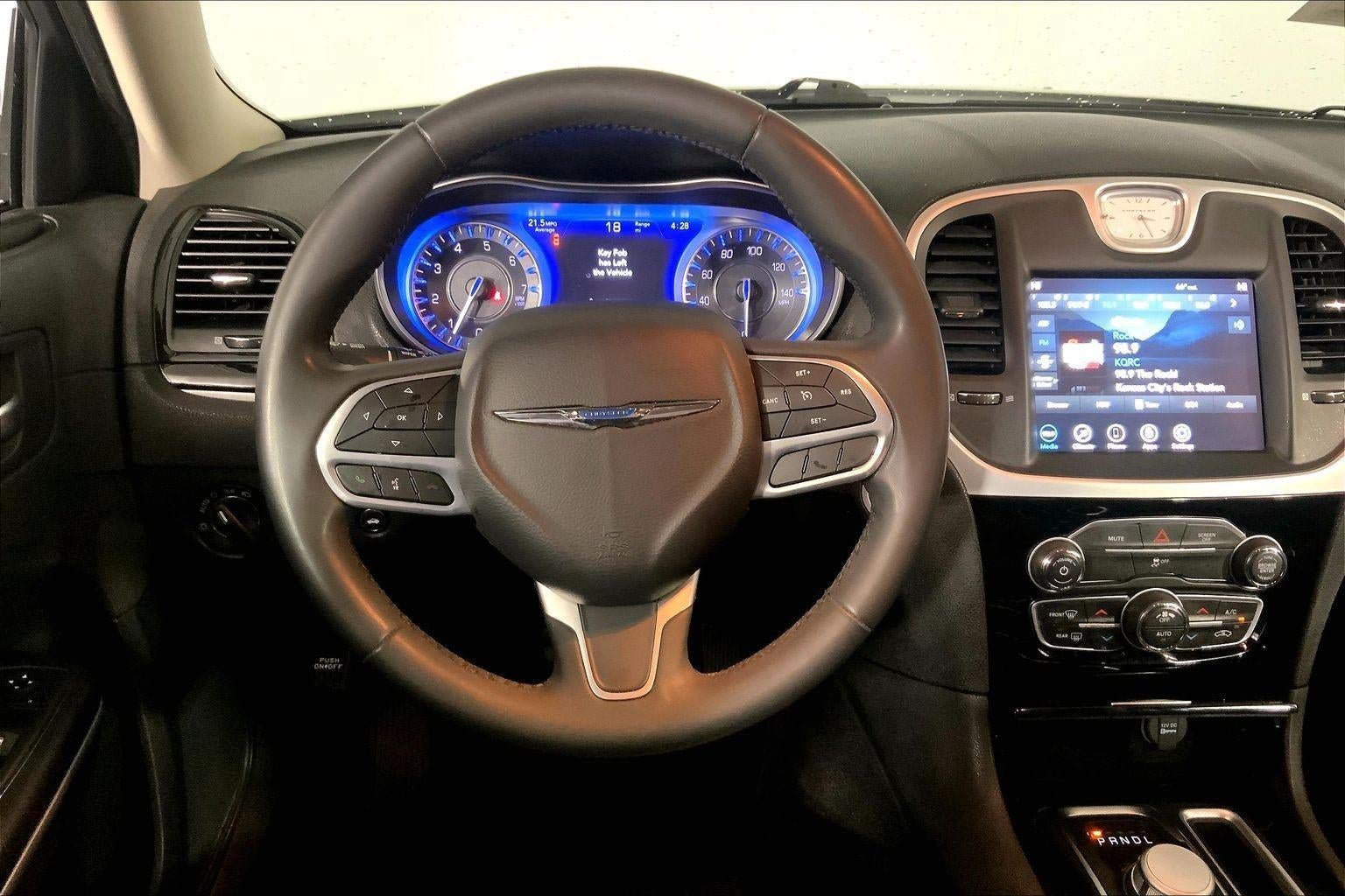 Used 2023 Chrysler 300 Touring w/ Sport Appearance Package RWD image 5