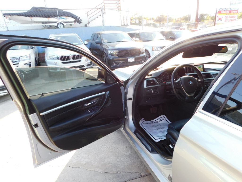 Used 2017 BMW 330e RWD image 19