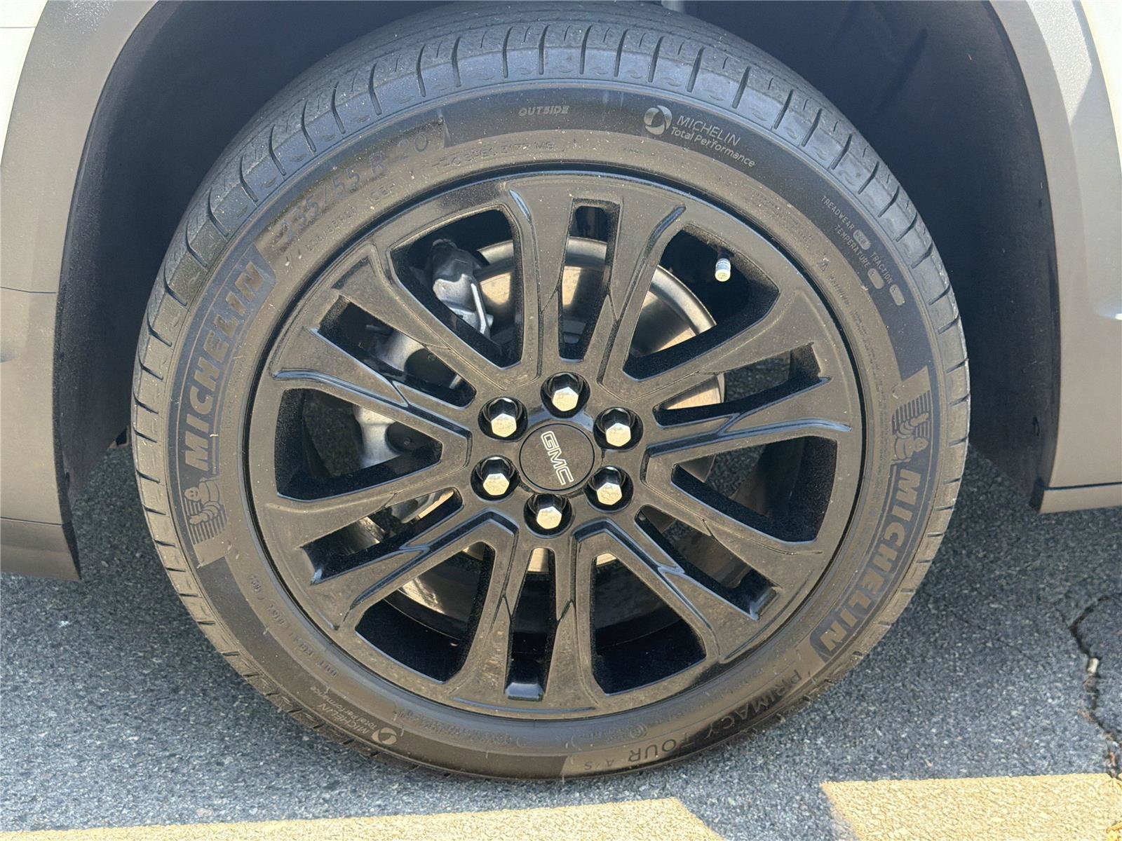 Used 2023 GMC Acadia SLE w/ Driver Convenience Package FWD image 34