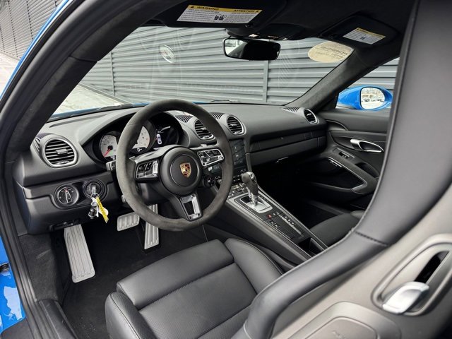 Used 2025 Porsche 718 Cayman GT4 image 4