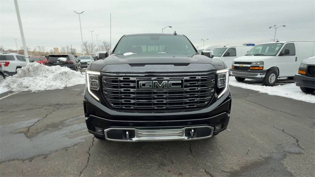 Used 2024 GMC Sierra 1500 Denali Ultimate image 3