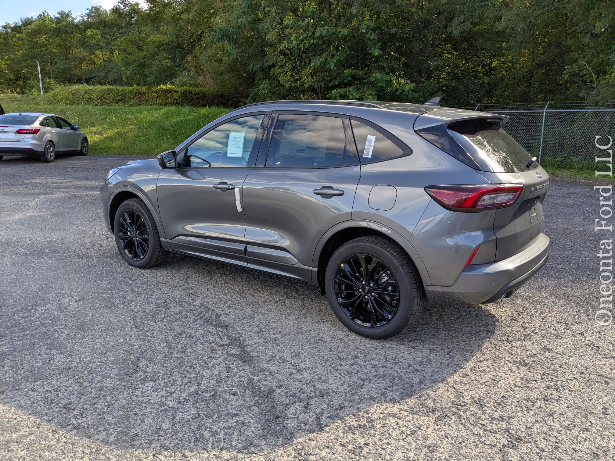 New 2025 Ford Escape ST-Line Elite image 3