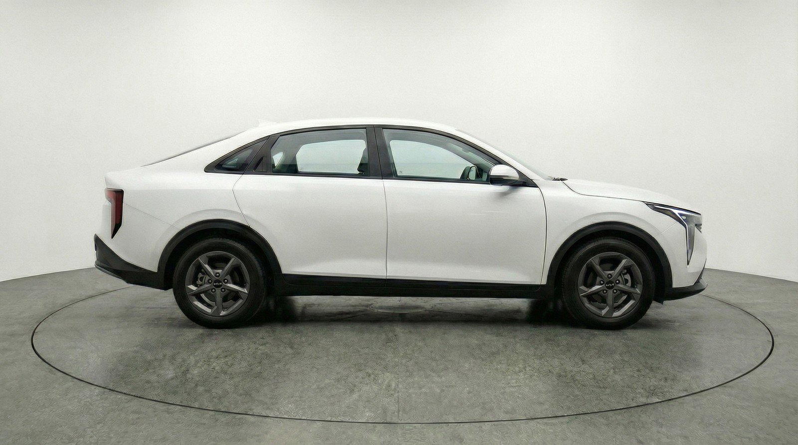 Used 2025 Kia K4 FWD image 11
