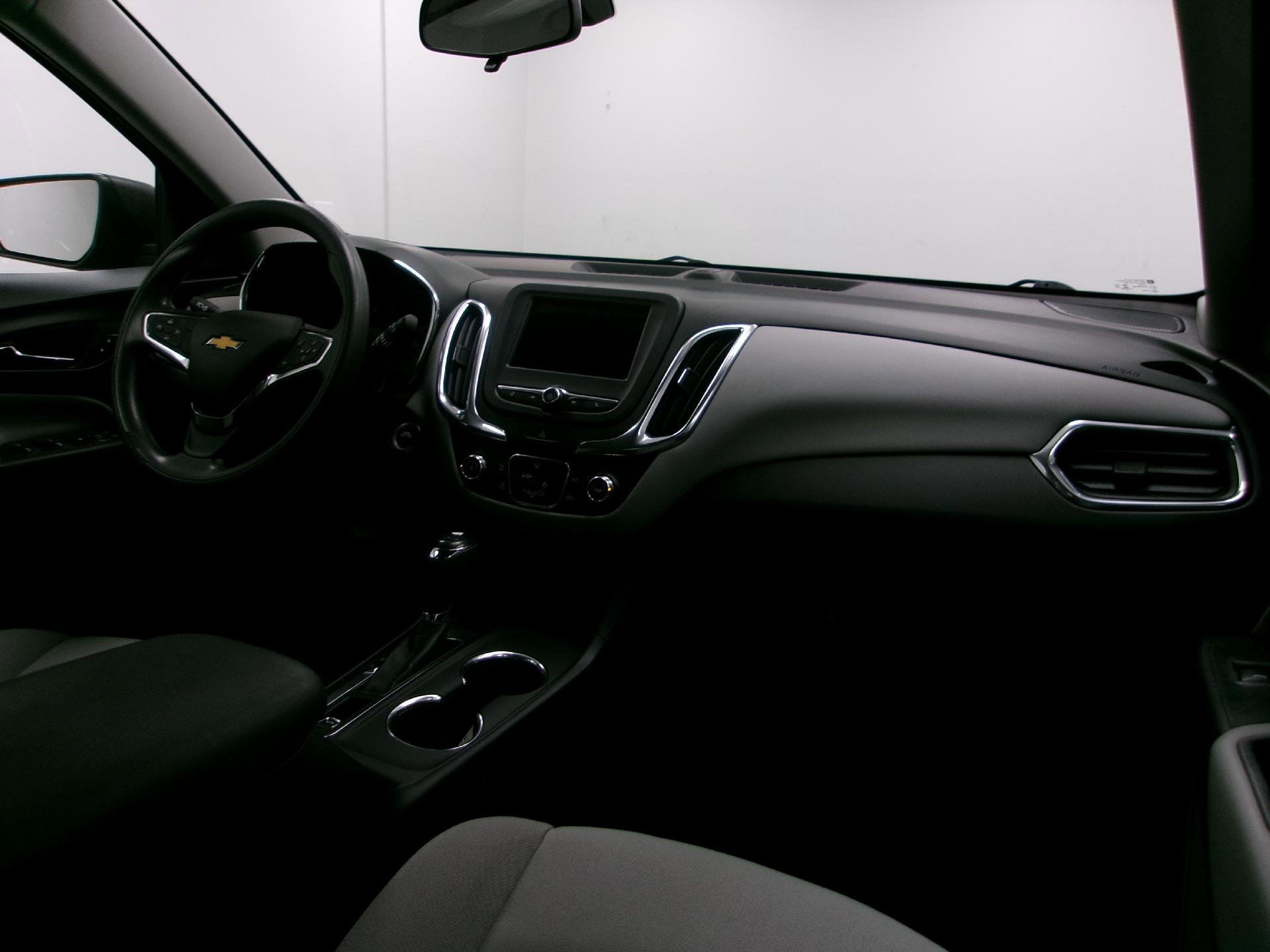 Used 2019 Chevrolet Equinox LS FWD image 9